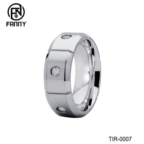 High Quality Titanium Wedding Ring with CZ Stone Factory