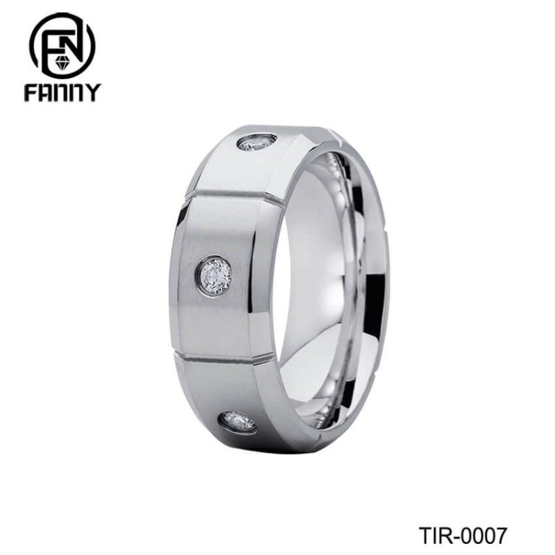 High Quality Titanium Wedding Ring with CZ Stone