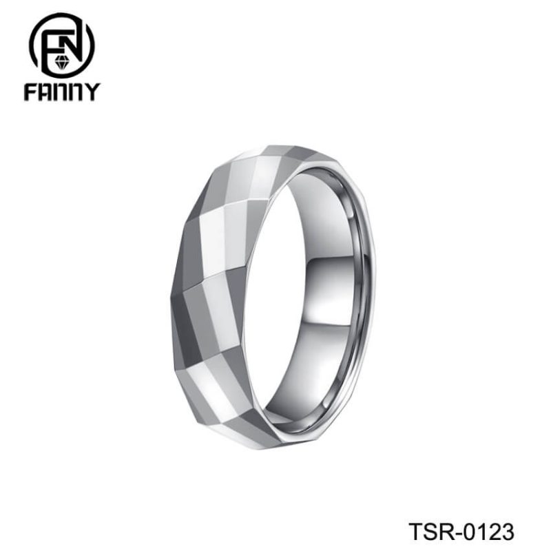 Facettenreicher Designring aus Wolframkarbid, Modeschmuck für Herren