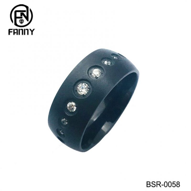 Anelli da uomo in titanio nero con anello CZ Comfort Fit Wedding Band